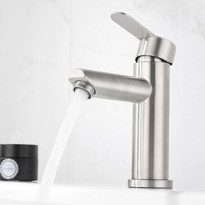 Einzelner Edelstahl-Becken-Hahn-heiße und kalte Nickel-Bürste des Loch-304