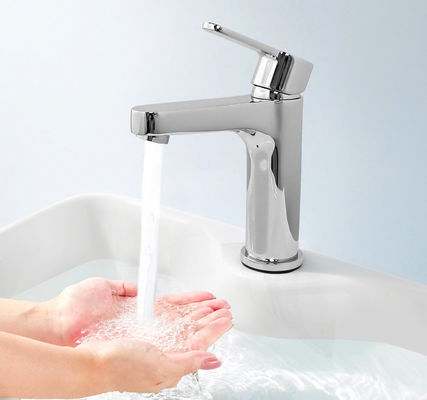 Ein Loch heißes kaltes Wasser Edelstahl-Beckenhahn 0,1 - 0,7MPa